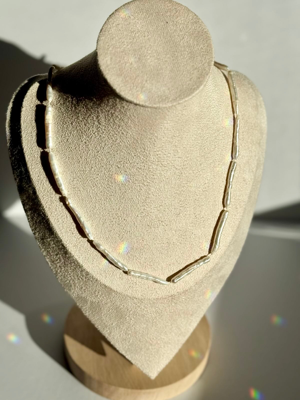 Stick Pearl Knotted Necklace | The Art Museum Collection