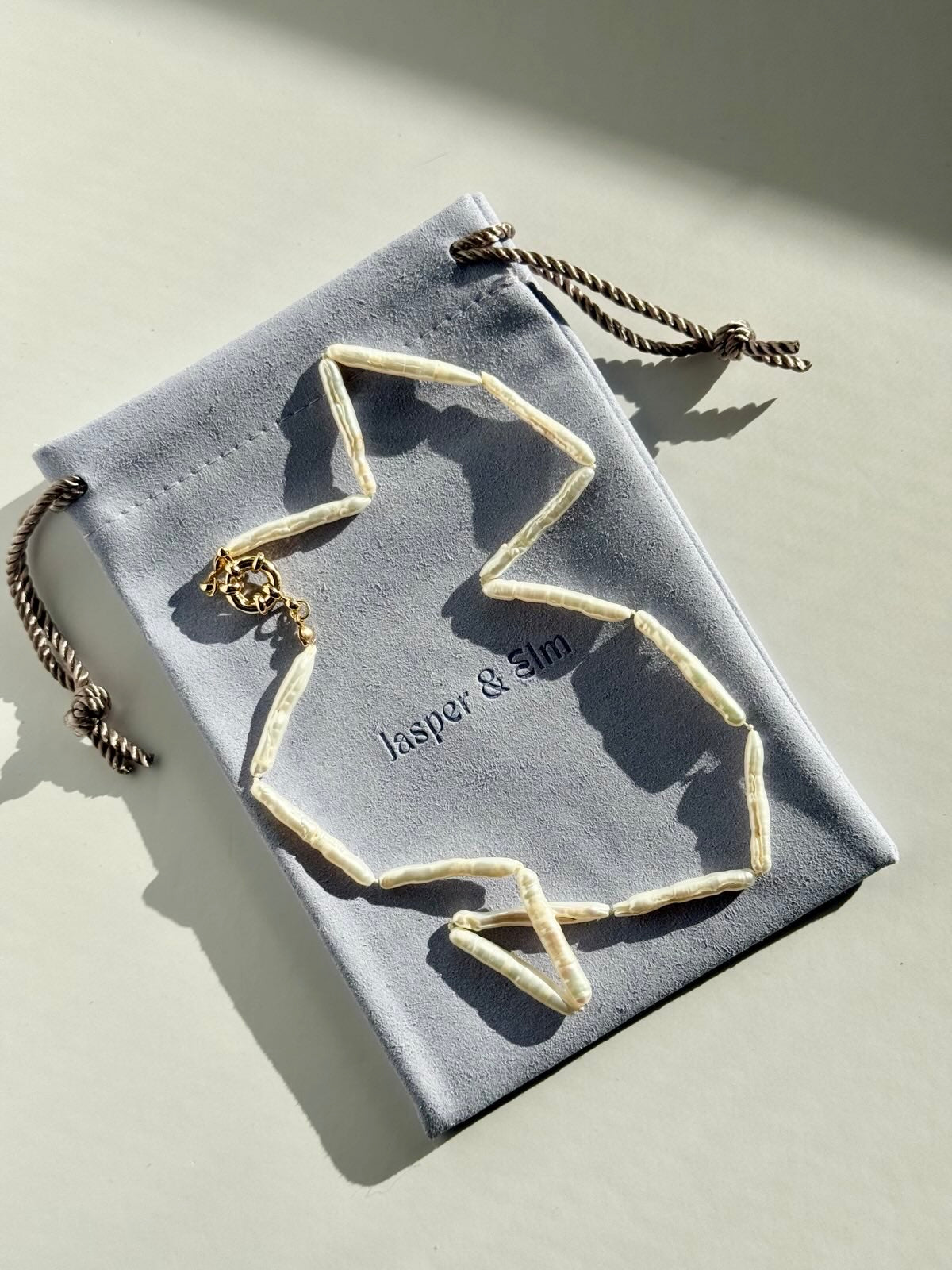 Stick Pearl Knotted Necklace | The Art Museum Collection