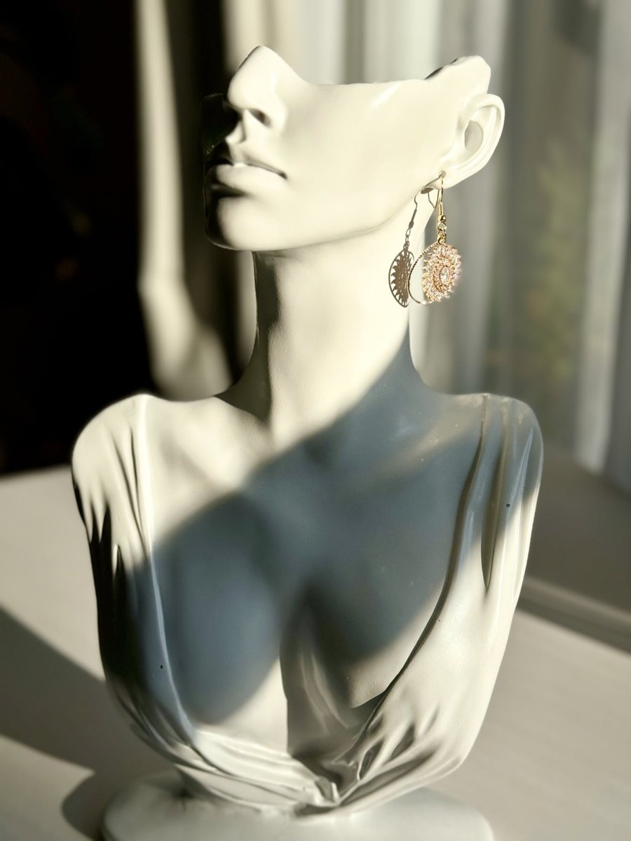 Old Hollywood Glamour-Inspired Bridal Dangle Earrings